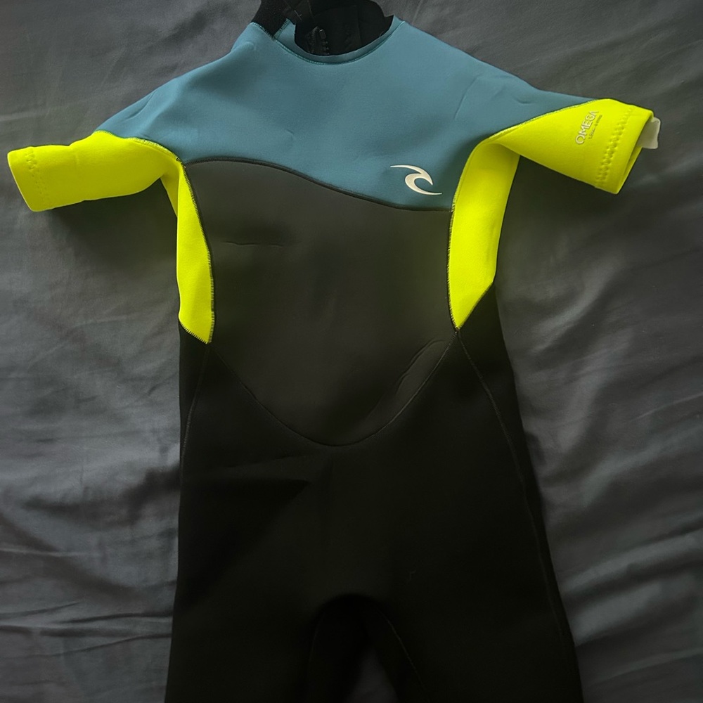 Rip Curl Kids Rashguard - Black, Blue, and Yellow